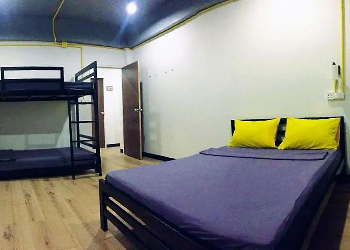 Bed Suvarnabhumi Hostel