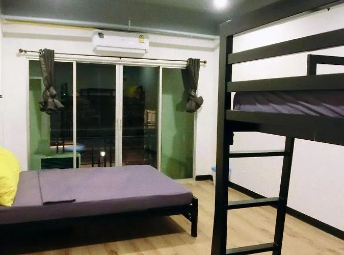 Bed Suvarnabhumi Hostel Bangkok