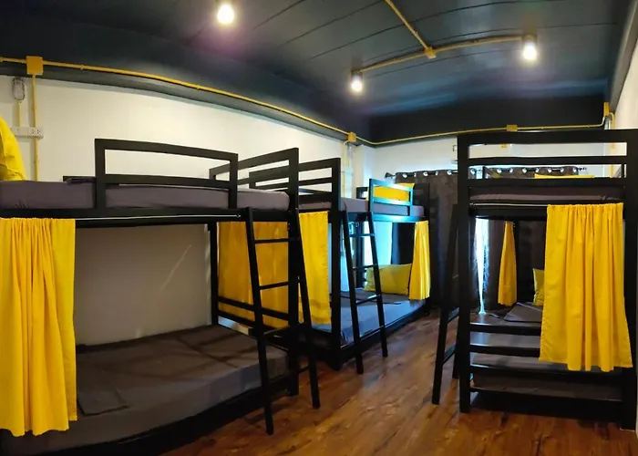 Bed Suvarnabhumi Vandrarhem