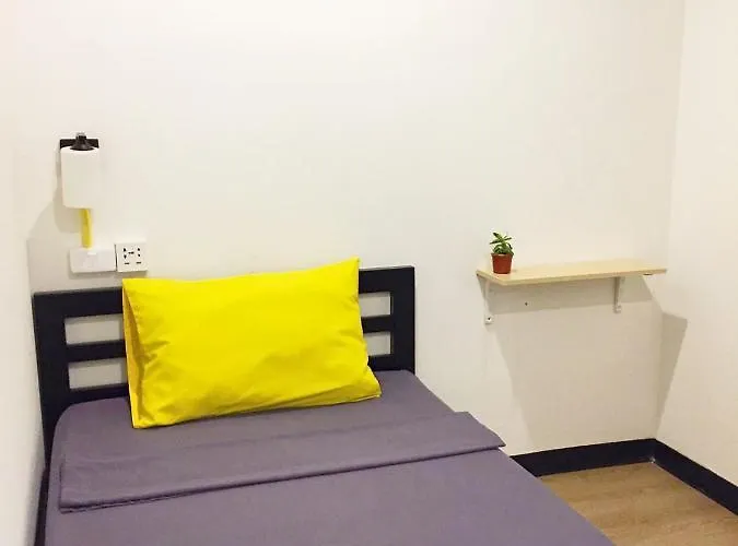 Bed Suvarnabhumi Hostel