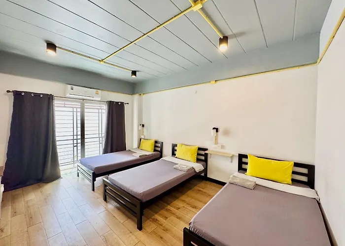 Bed Suvarnabhumi Hostel