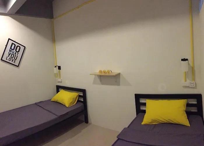 Bed Suvarnabhumi Hostel