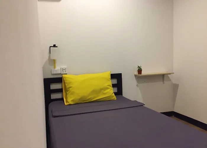 Hostel Bed Suvarnabhumi *